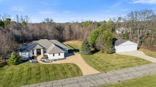 10292 Skyview Drive, Oshtemo Twp, MI 49009