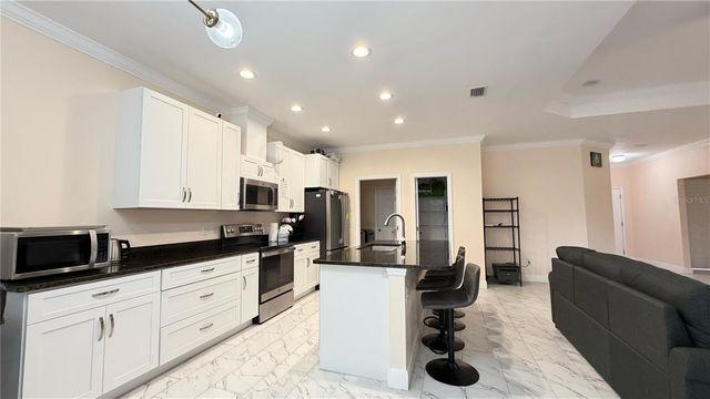 25248 SW 1ST AVENUE, Newberry, FL 32669