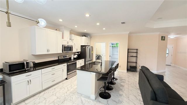 25248 SW 1ST AVENUE, Newberry, FL 32669