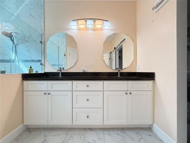 25248 SW 1ST AVENUE, Newberry, FL 32669