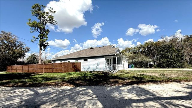 25248 SW 1ST AVENUE, Newberry, FL 32669