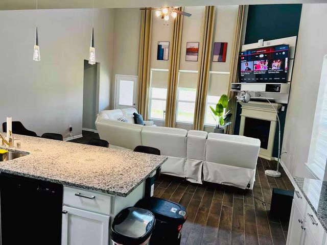 2642 Sunlit Meadow Trail, Fresno, TX 77545