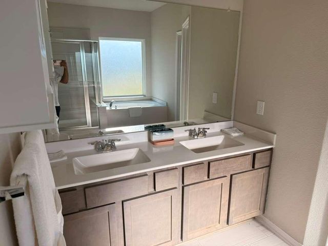 2642 Sunlit Meadow Trail, Fresno, TX 77545