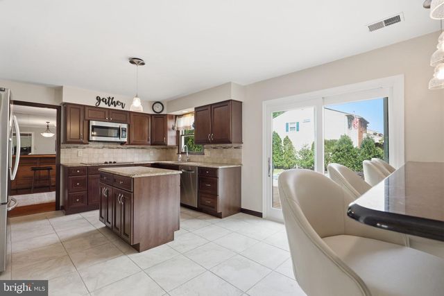 1140 CHARTER RD, Warminster, PA 18974