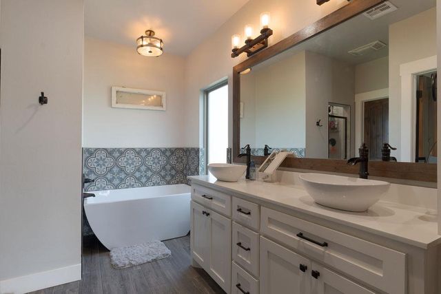 39909 Demoy Drive, Shawnee, OK 74804