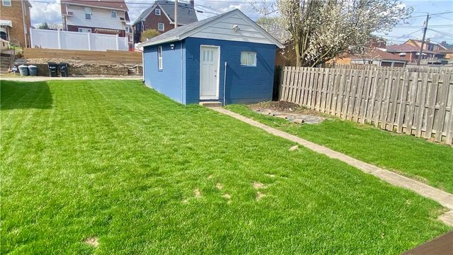 1109 Pacific Ave, Brackenridge, PA 15014