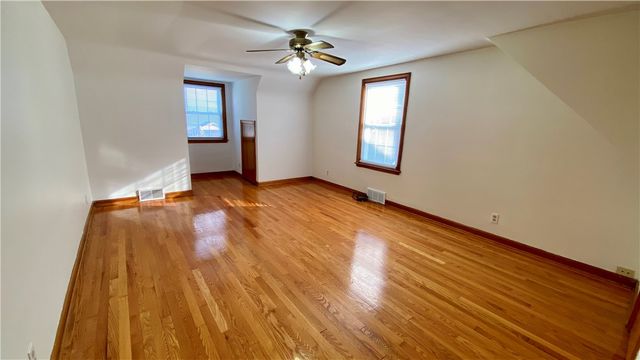 1109 Pacific Ave, Brackenridge, PA 15014