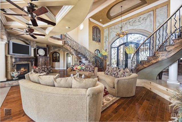 10649 Rio Mesa Drive, Bakersfield, CA 93308