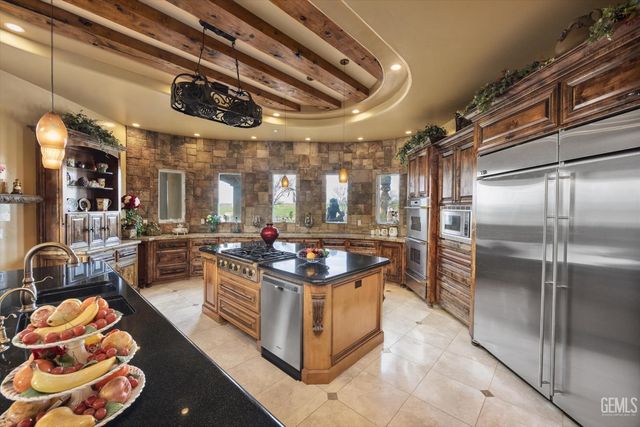 10649 Rio Mesa Drive, Bakersfield, CA 93308