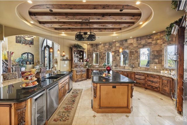 10649 Rio Mesa Drive, Bakersfield, CA 93308