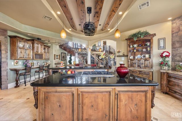 10649 Rio Mesa Drive, Bakersfield, CA 93308