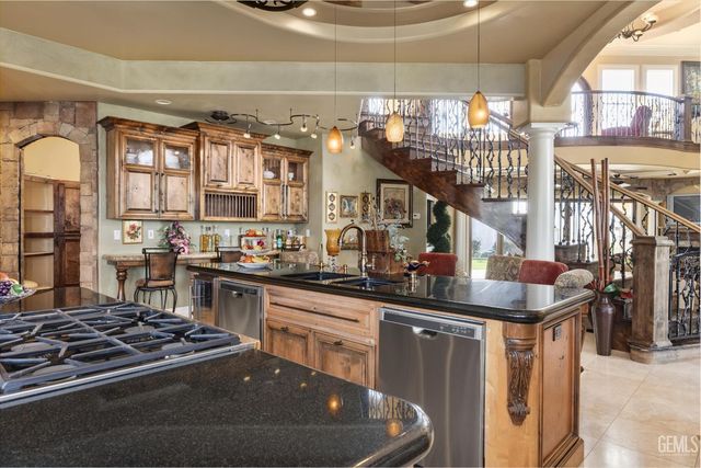 10649 Rio Mesa Drive, Bakersfield, CA 93308