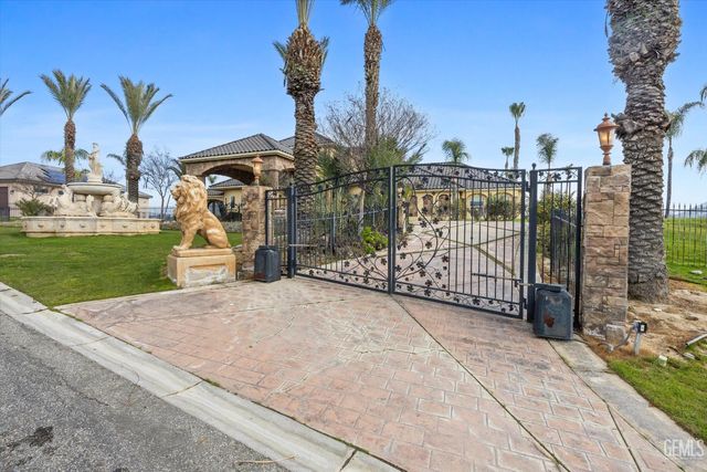 10649 Rio Mesa Drive, Bakersfield, CA 93308