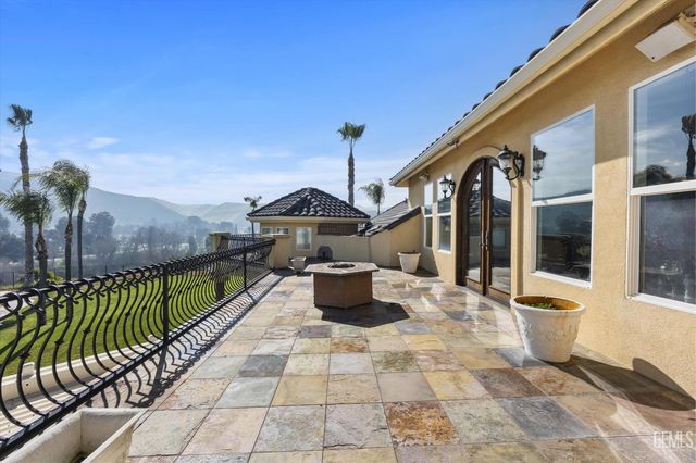 10649 Rio Mesa Drive, Bakersfield, CA 93308