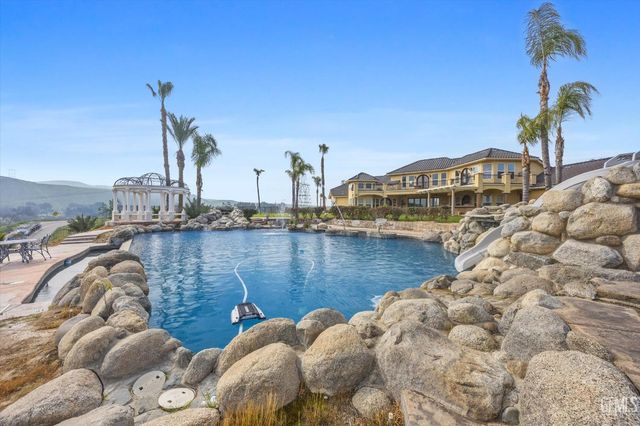 10649 Rio Mesa Drive, Bakersfield, CA 93308