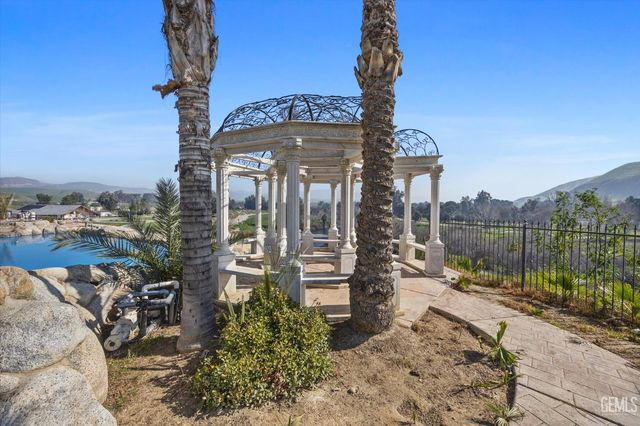 10649 Rio Mesa Drive, Bakersfield, CA 93308