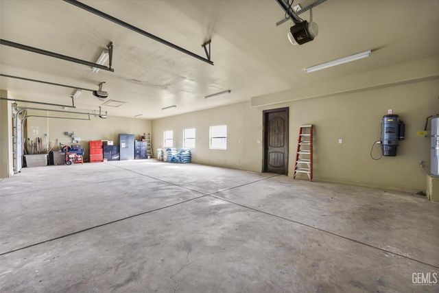 10649 Rio Mesa Drive, Bakersfield, CA 93308