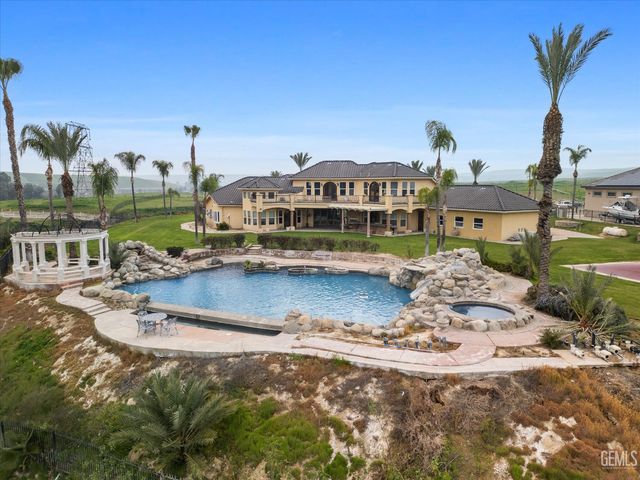 10649 Rio Mesa Drive, Bakersfield, CA 93308