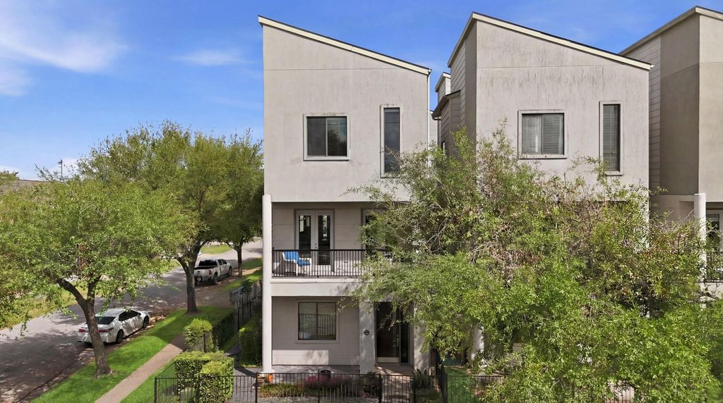 629 W 8th Street, Houston, TX 77007