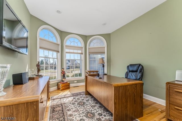 48 Mason Farm Rd, Raritan Twp., NJ 08551