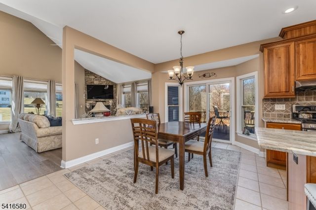 48 Mason Farm Rd, Raritan Twp., NJ 08551