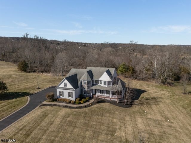 48 Mason Farm Rd, Raritan Twp., NJ 08551