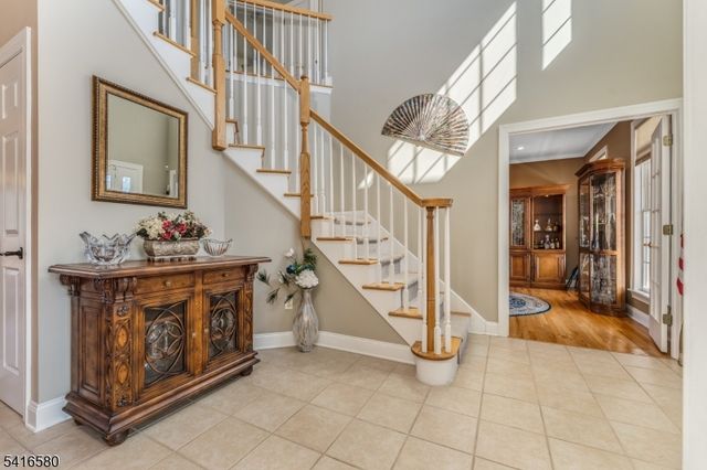 48 Mason Farm Rd, Raritan Twp., NJ 08551