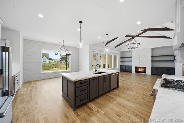 13644 S 28th Street, Bixby, OK 74008