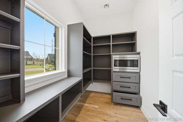 13644 S 28th Street, Bixby, OK 74008