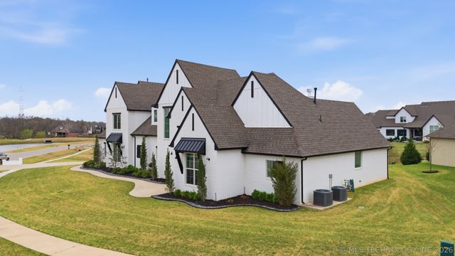 13644 S 28th Street, Bixby, OK 74008