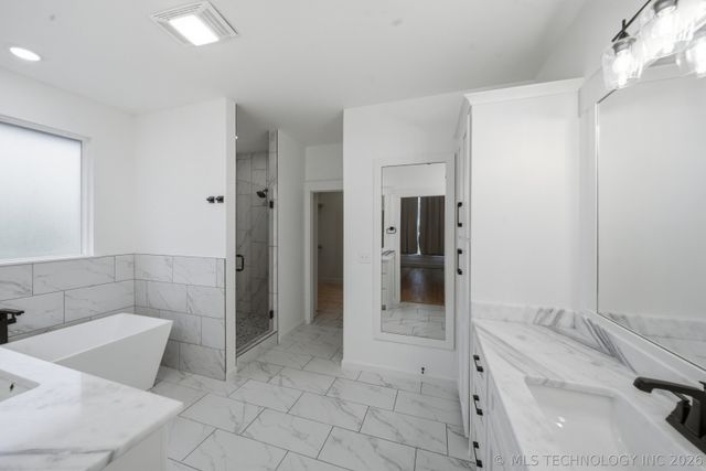 13644 S 28th Street, Bixby, OK 74008