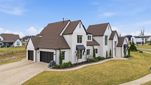 13644 S 28th Street, Bixby, OK 74008