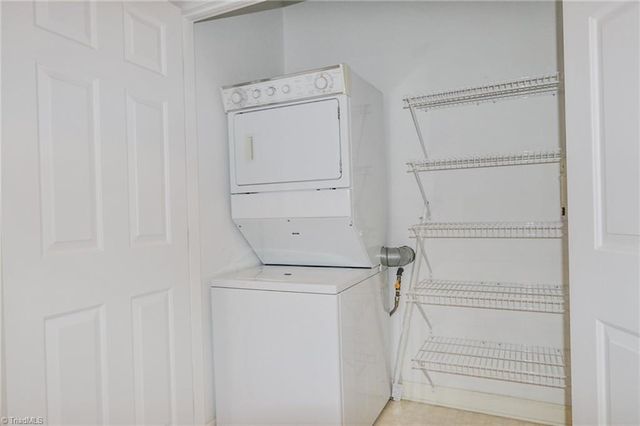 2425 Country Club Road, Yadkinville, NC 27055