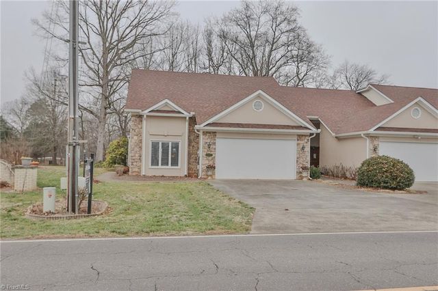 2425 Country Club Road, Yadkinville, NC 27055