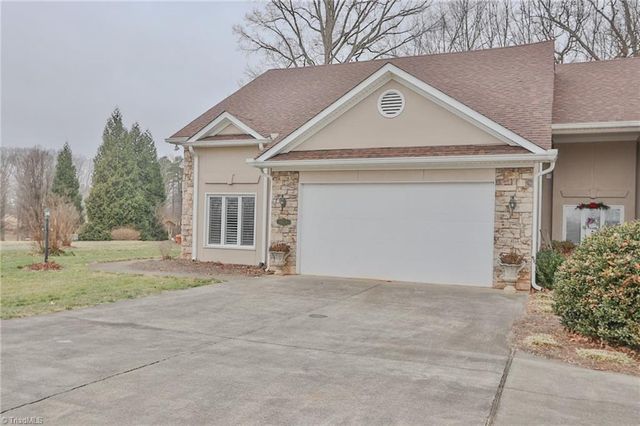 2425 Country Club Road, Yadkinville, NC 27055