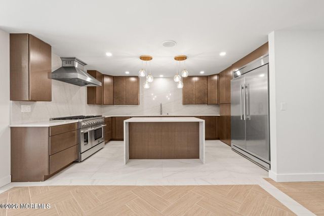 441 Slocum Place, Oakhurst, NJ 07755