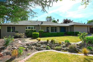 385 Maureen Ln, Pleasant Hill, CA 94523