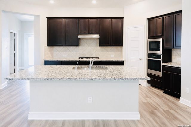 8022 Carver Heights, San Antonio, TX 78253