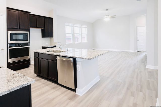 8022 Carver Heights, San Antonio, TX 78253