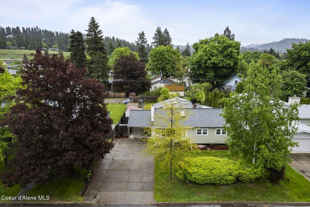 1038 N 14th St, Coeur D'alene, ID 83814