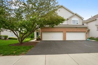 2250 STOUGHTON Drive, Aurora, IL 60502