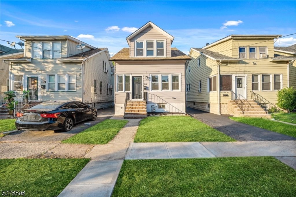 352 Laurita St, Linden City, NJ 07036