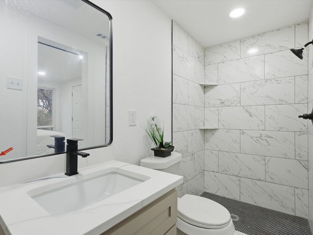 6624 Reeves Street, Richland Hills, TX 76118