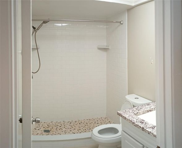 1250 S PINELLAS AVENUE 403, Tarpon Springs, FL 34689