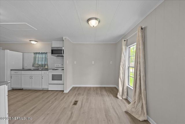 5827 JASON Drive, Jacksonville, FL 32244