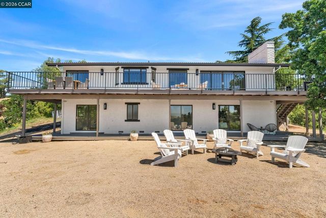 5505 Old School Rd, Danville, CA 94588