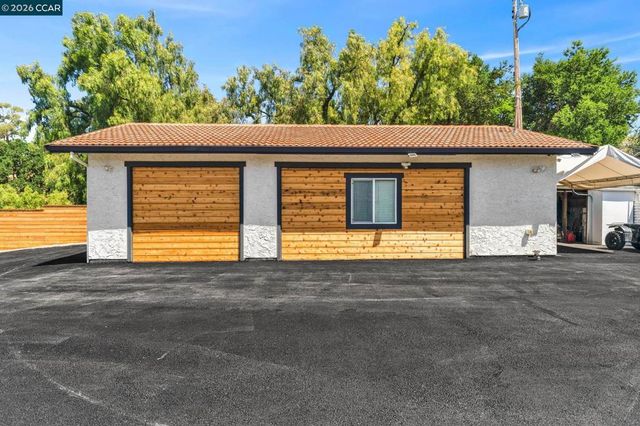 5505 Old School Rd, Danville, CA 94588