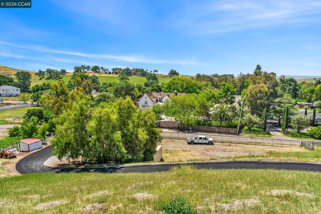 5505 Old School Rd, Danville, CA 94588