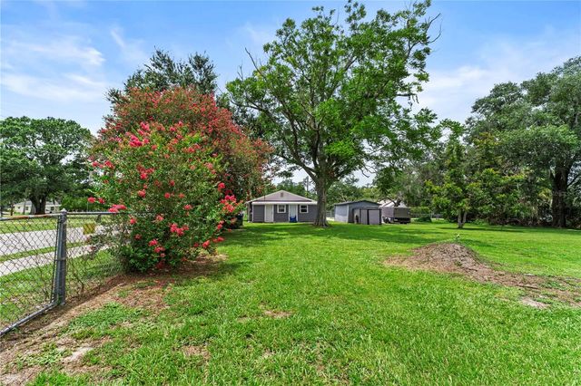 204 PINE AVENUE, Polk City, FL 33868