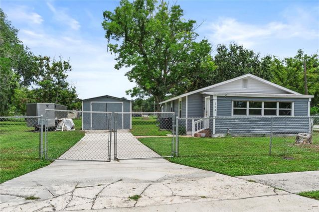 204 PINE AVENUE, Polk City, FL 33868